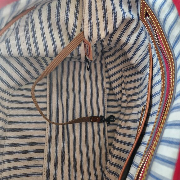 Dooney &Bourke Wayfarer tote shopper - Picture 11 of 16